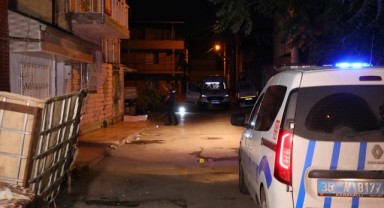 İzmir'de sokak ortasında çatışma!