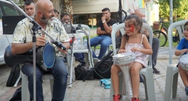 Karşıyaka’da yaşam sokağa taşıyor!