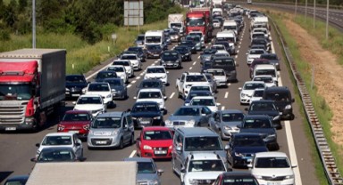 Kurban Bayramı trafiği başladı! TEM Otoyolunda trafik durma noktasına geldi