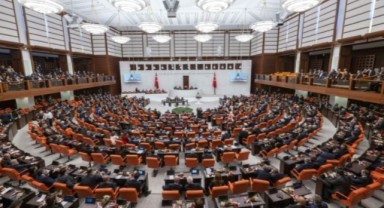 Meclis'te ilk gündem başörtüsü... DEVA, Gelecek ve Saadet Partisi ne yapacak?