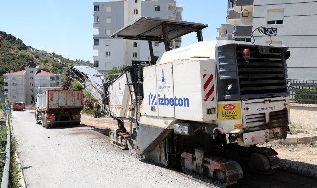 Narlıdere Belediyesi asfaltlama çalışmalarını sürdürüyor