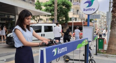 Tugay, “Karbon ayak izimizi azaltıyor, Karşıyaka’mızda trafik yükünü hafifletiyoruz”