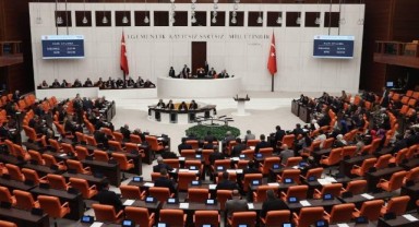 Üç parti birleşti ve Meclis'te bir grup daha oldu!