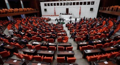 AKP'nin torba yasasında yüzde 25 kira artış sınırı ve hükümlülerin tahliyesi var