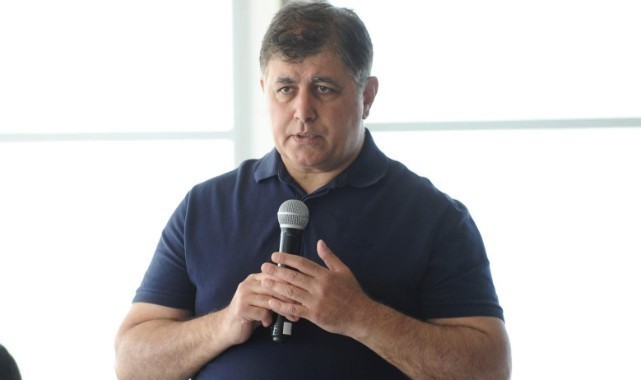 Başkan Tugay isyan etti: 'Benim sizin yarışınıza bir dahlim yok'