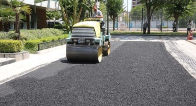 Bayraklı’da asfaltlama çalışmaları sürüyor