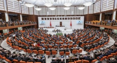 Emekli milletvekillerine yapılan zam yetmedi, bir zam daha eklediler
