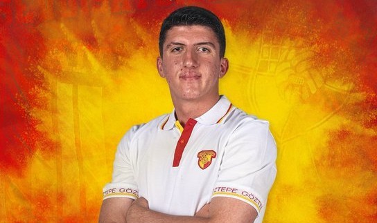 Göztepe'den savunmaya takviye...