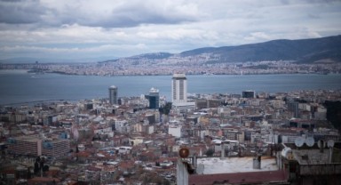 İzmir, Uluslararası Avrupa Demokrasi Başkenti Şehirler Ağı’na Katıldı