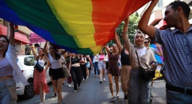 İzmir Valiliği'nin Onur Yürüyüşü yasağına bir yıl sonra iptal kararı