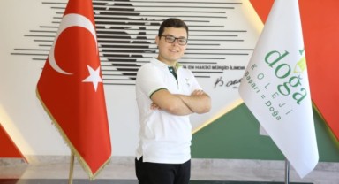 İzmir, Yabancı Dil alanında 3 birinci ile Yükseköğretim Kurumları sınavında (2023- YKS) başarısını kanıtladı