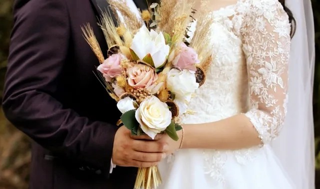 Kadınlı erkekli eğlenmeyi yasaklayan muhtar: 'Anayasada kadın-erkek karışık oynanması yazıyor mu?'