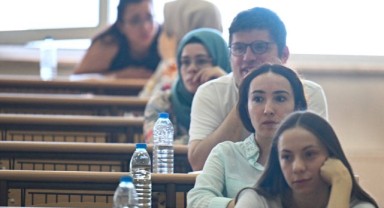 KPSS Alan Bilgisi Sınavları birinci oturumu başladı