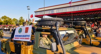 Menemenli Gaziler Barış ve Özgürlük Bayramı’nda Kıbrıs’ta
