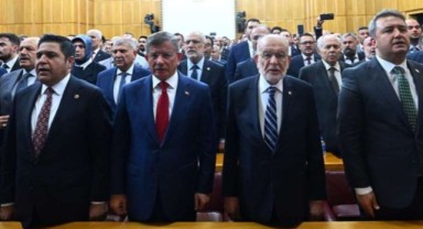 Saadet ve Gelecek Partisi'nden ilk grup toplantısı: 'Bugün siyasette yeni bir milat'