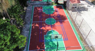 Spor sahalarına renk geldi