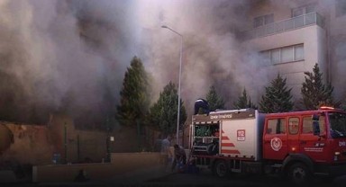 Tekstil atölyesinde korkutan yangın