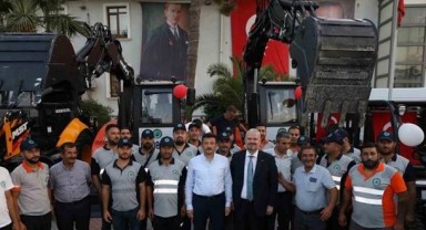 100 yeni araç hizmete girdi, Menemen'e dev filo