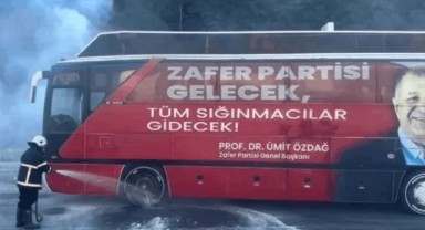Ankara'ya yürüyüş başlatan Ümit Özdağ'ın otobüsünde yangın!