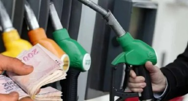 Benzine zam geliyor