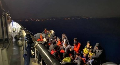 İzmir açıklarında Yunanistan tarafından itelenen göçmenler kurtarıldı