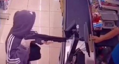 İzmir'de pompalı tüfekle marketi soydular! Zanlılardan birisi tutuklandı