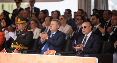 İzmir’de “Zafer” coşkusu