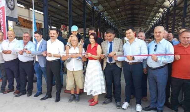 İzmir'in Kiraz ilçesinde 2. Tarım ve Sanayi Fuarı açıldı