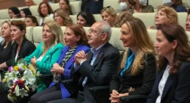 Kılıçdaroğlu tüzüğü işaret etti... Konu: Kadın Kolları'nın hakları
