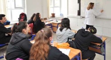 Milli Eğitim Bakanı açıkladı: Sınıf tekrarı geri geliyor!