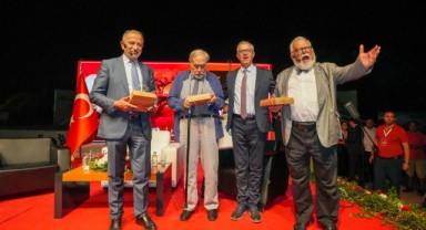 Usta tarihçiler Atatürk’ün dehasını anlattı