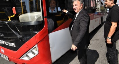Bornova’da yollar yenileniyor