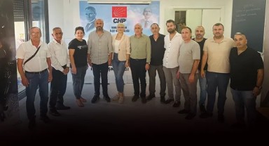 CHP Karabağlar'da flaş katılım! İYİ Parti'den CHP'ye geçtiler