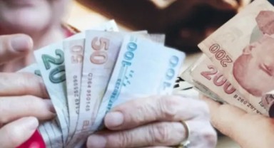 Emeklilerle ilgili ‘seyyanen zam’ kulisi! ‘Yeni yıla bırakılmayacağını düşünüyorum…’
