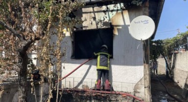 Ev sahibiyle tartışan kiracı oturduğu evi ateşe verdi