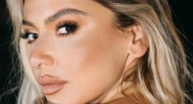 Hadise'den üstsüz poz: Kimse sen gibi sevmiyor. O kare sosyal medyayı salladı