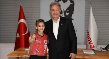 Minik şampiyondan Başkan İduğ’a ziyaret