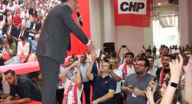 Özel'in İzmir'de konuşması kesildi: 'Beni Soylu susturamadı...'