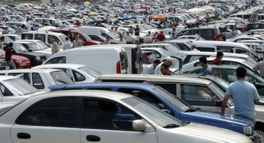 Ticaret Bakanı: İkinci el otomobil fiyatları yüzde 15 geriledi