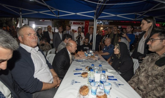 Başkan Soyer’den Şehit Polis Şimşek’in ailesine taziye