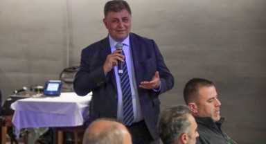 Başkan Tugay muhtarlarla buluştu;