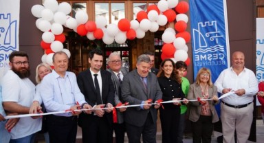 Çeşme’de 100. Yıla yakışır Cumhuriyet Korteji