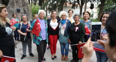 Efes Selçuklu Kadınlar Zübeyde Hanım’ın Huzurunda: Her Şey Kadınla Başlar…
