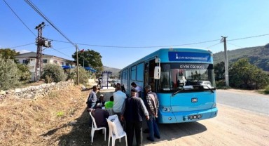 Giyim Otobüsü İzmir yollarında