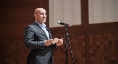 Soyer: “Barışa sımsıkı sarılmalıyız”