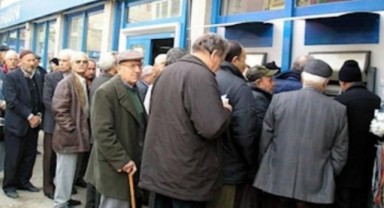 Emeklinin aklıyla dalga geçiyorlar: Milyonlarca emekli 'müjde' dedikleri ikramiyeyi alamıyor