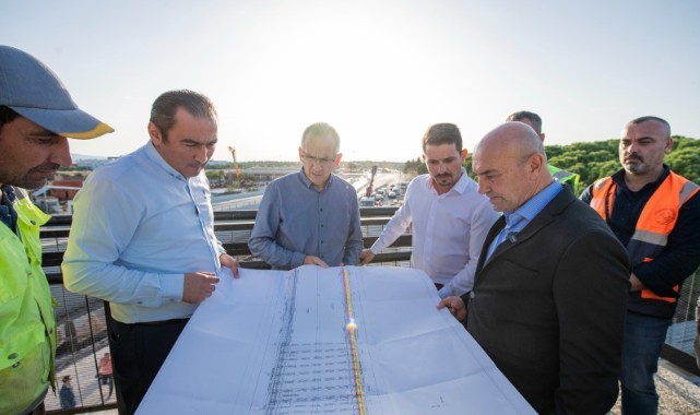 İzmir’in 66 taşıt ve yaya köprüsü yenilendi