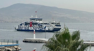 İzmirliler 29 Ekim kutlamalarına akın etti