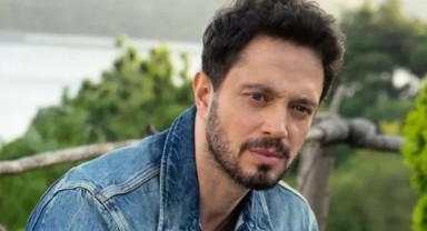 Murat Boz aşk orucunu bozdu! Gülper Özdemir ile aşk yaşıyor