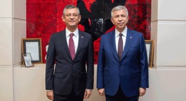 Özgür Özel ile Mansur Yavaş bir araya geldi